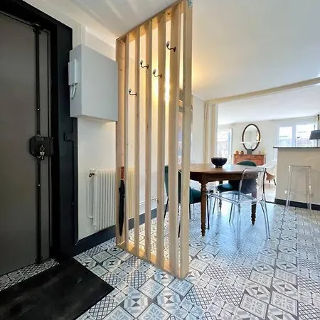 Appart Cosy 4 Pers Avec Terrasse Vue Sur Les Toits *