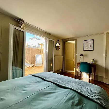 Appart Cosy 4 Pers Avec Terrasse Vue Sur Les Toits * Paris
